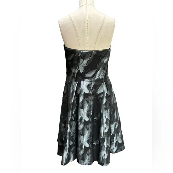 WHBM Strapless Feather Print black and white Dress size 4 - Picture 5 of 14